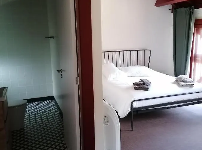 Quinta De Fora Wines & Tourism * 귀마레스